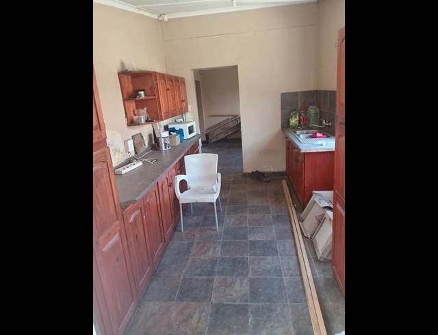 9 BEDROOM HOUSE FOR SALE IN GEDULD